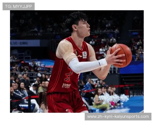 青春风暴席卷CBA足球宝贝团全新形象活力首秀惊艳登场